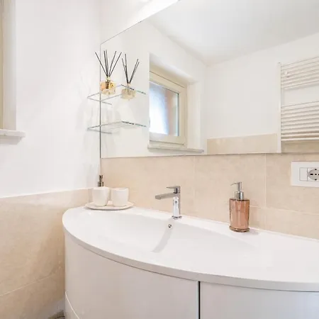 Apartment Le Bijou - Sea View, Garage, 8-min Walk To *