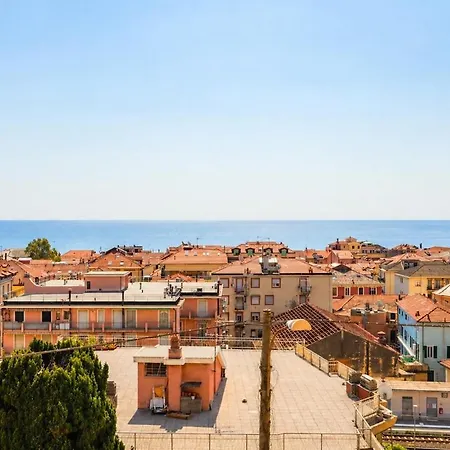 Appartamento Le Bijou - Sea View, Garage, 8-min Walk To